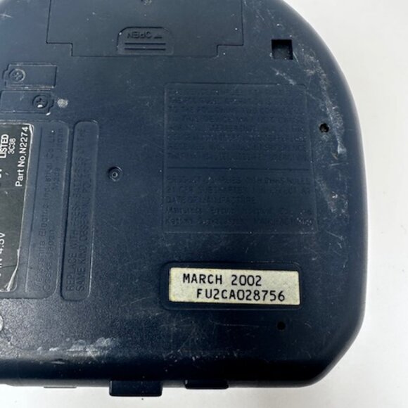 Panasonic Portable FM/AM Radio/CD player - Extra Bass - Black/Silver (SL-SV600J) - Picture 3 of 8